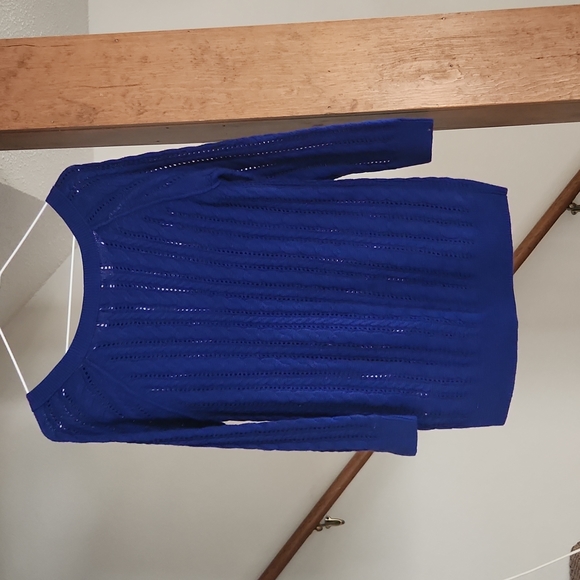 Sweater - Picture 2 of 3